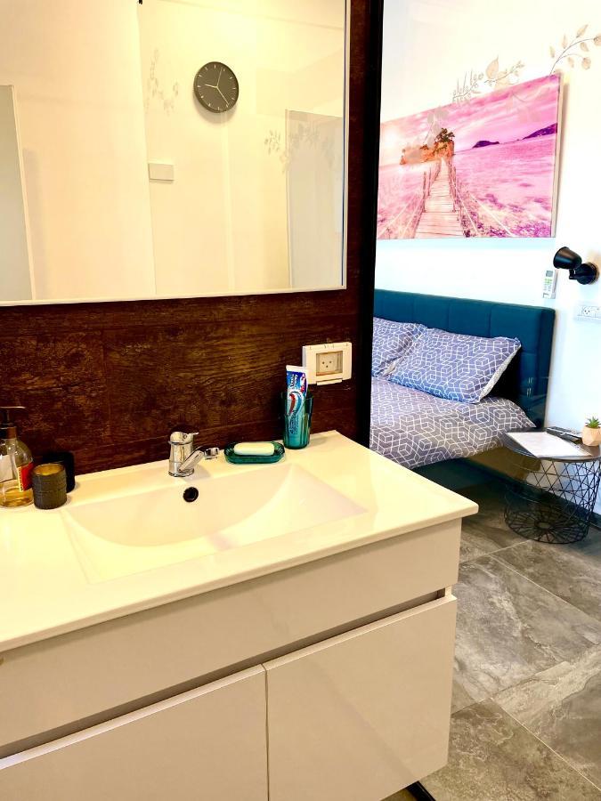 Sea View Cozy Apartment Haifa Eksteriør billede